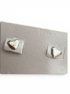 Vintage Avon Sterling Silver Petite Heart Stud Earrings 925 NIB 1990